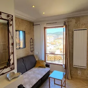 Apartment Cosy